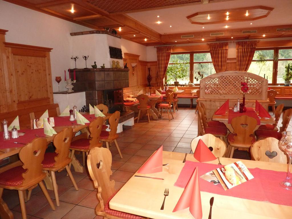 Landgasthaus Am Frauenstein Hotell Hinterweidenthal Exteriör bild