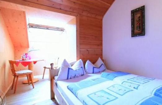 Landgasthaus Am Frauenstein Hotell Hinterweidenthal Rum bild